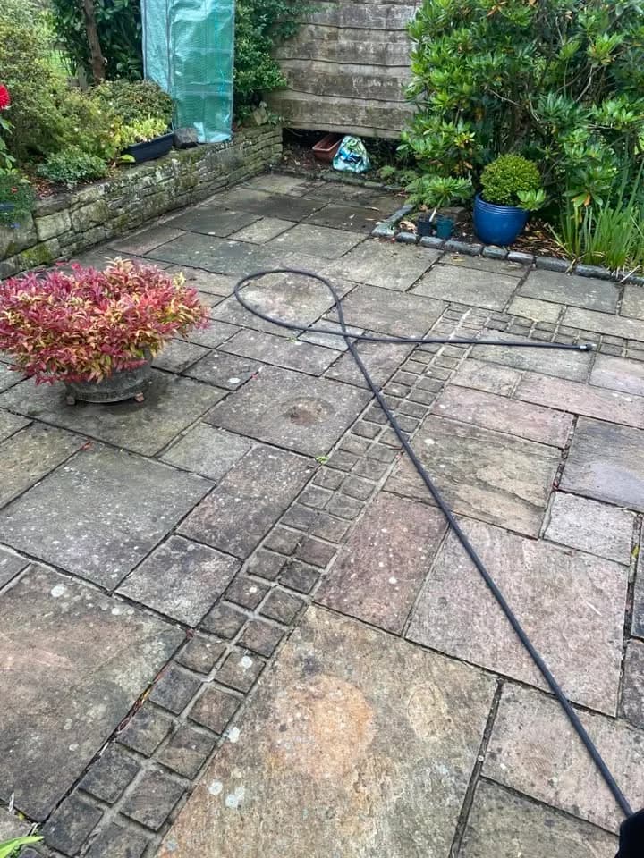 Dark organic marking across natural-stone slabs